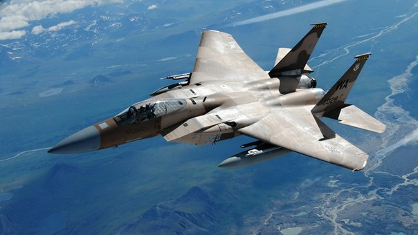 Chính thức được đưa vào hoạt động năm 1976, F-15 dự định sẽ được phục vụ trong Không Quân Mỹ đến năm 2025.